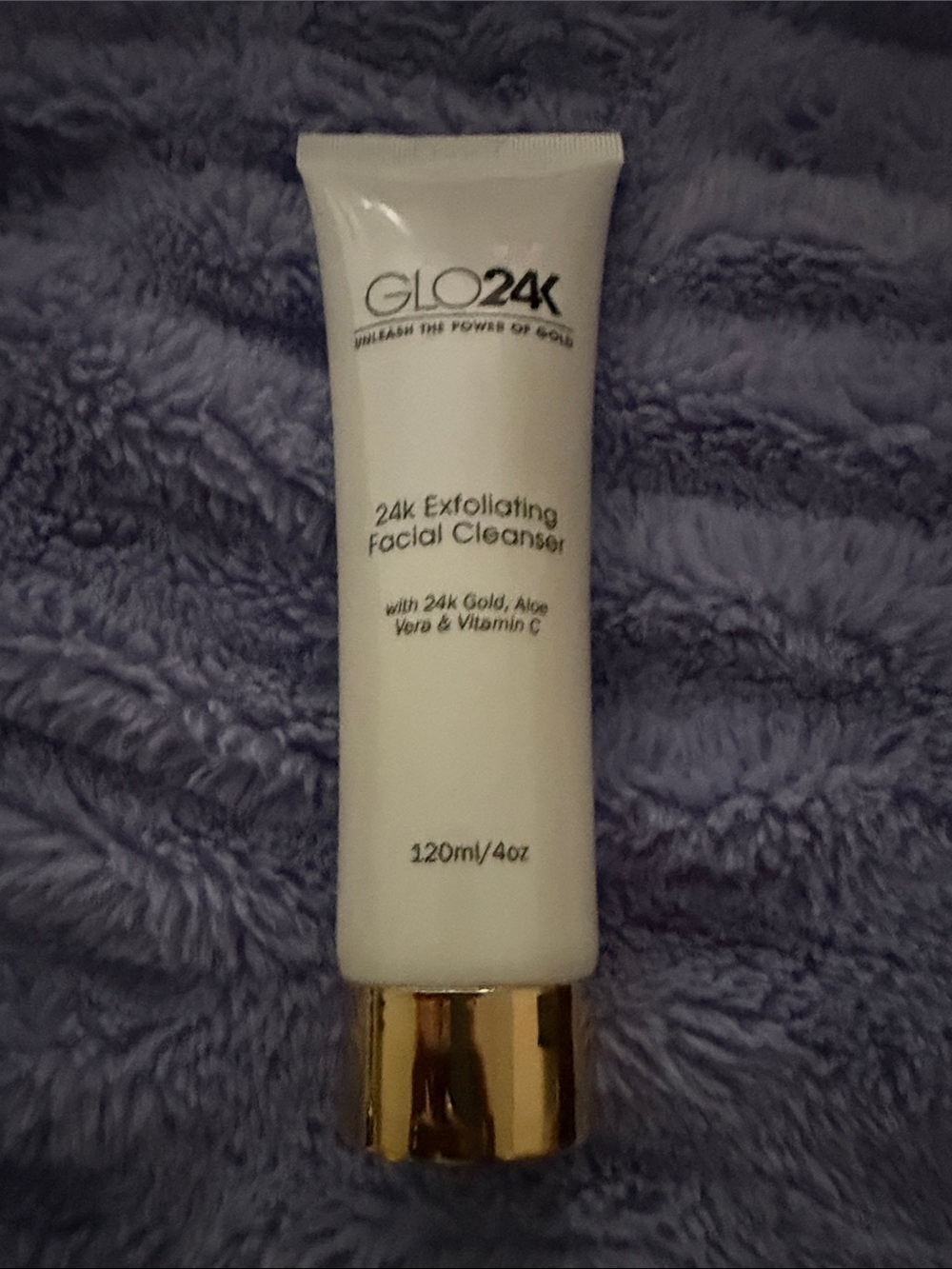 24K Exfoliating Facial Cleanser – White